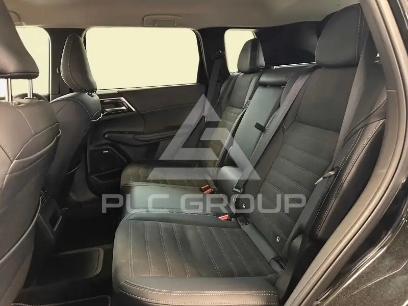 2025 Mitsubishi OUTLANDER