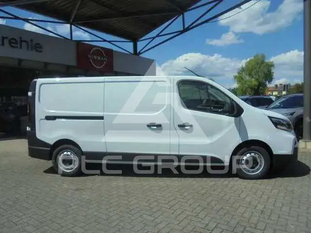 2025 Nissan Primastar