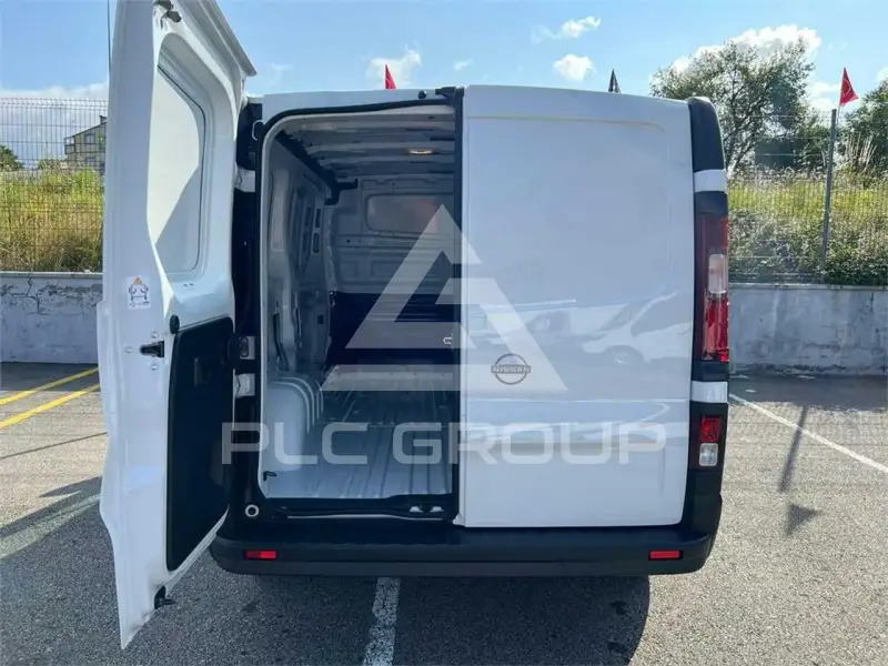 2025 Nissan Primastar