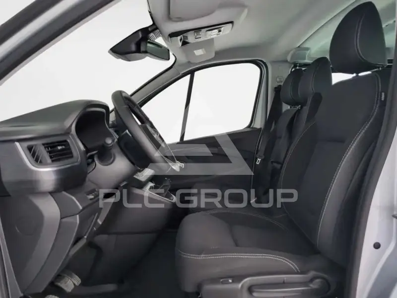 2025 Nissan Primastar