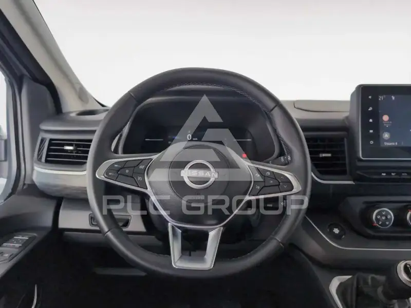 2025 Nissan Primastar