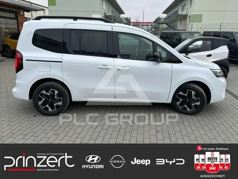 2025 Nissan TOWNSTAR