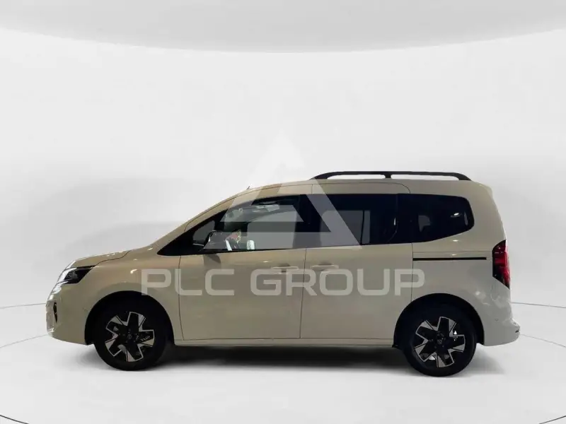 2025 Nissan TOWNSTAR