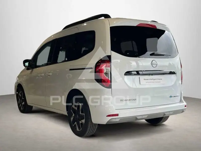 2025 Nissan TOWNSTAR
