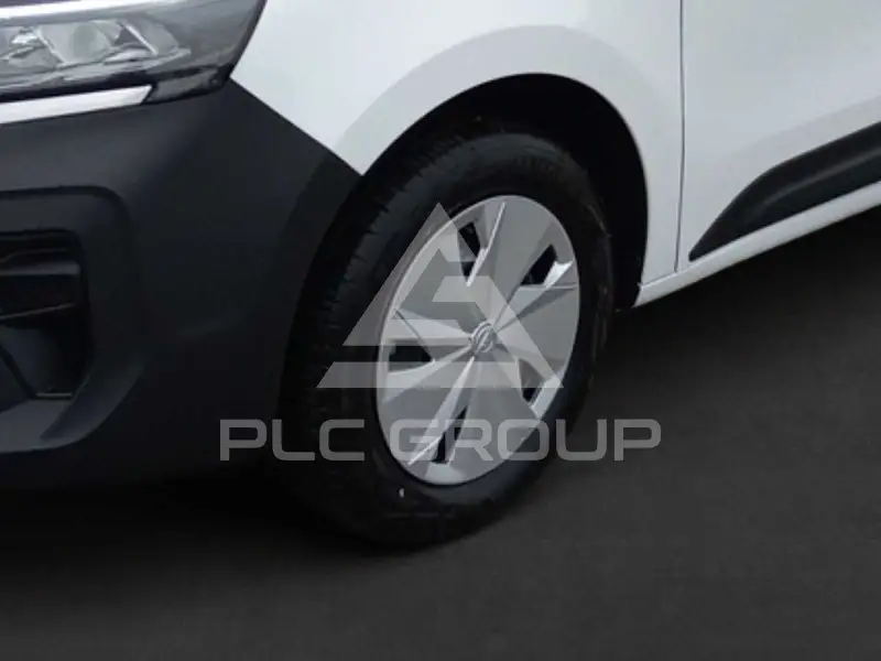 2025 Nissan TOWNSTAR