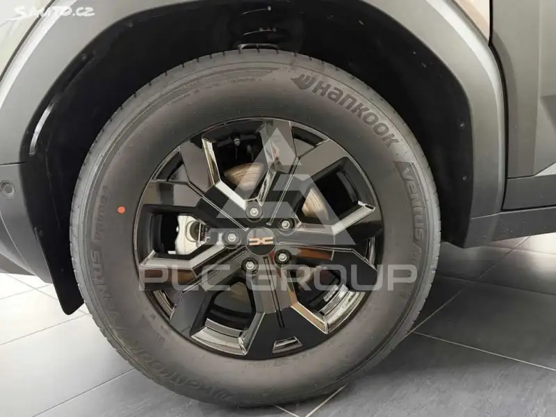 2025 Dacia Duster