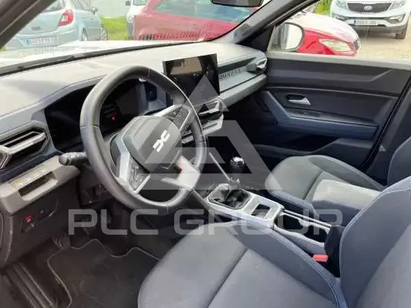 2025 Dacia Duster