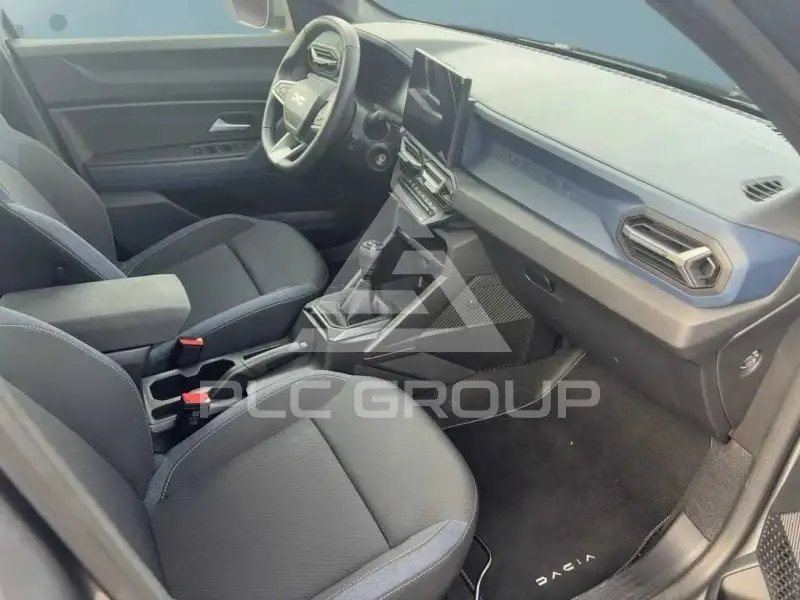 2025 Dacia Duster
