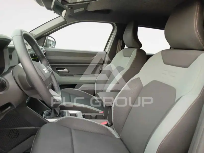 2025 Dacia Duster