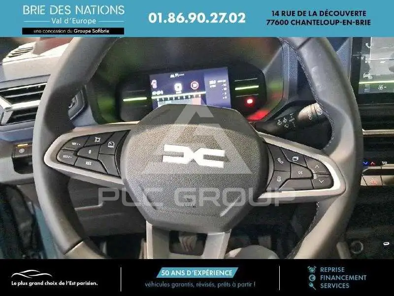 2025 Dacia Duster