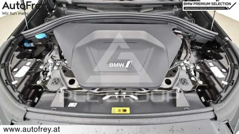 2025 BMW iX