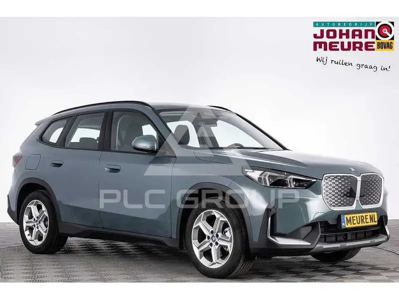 2025 BMW iX