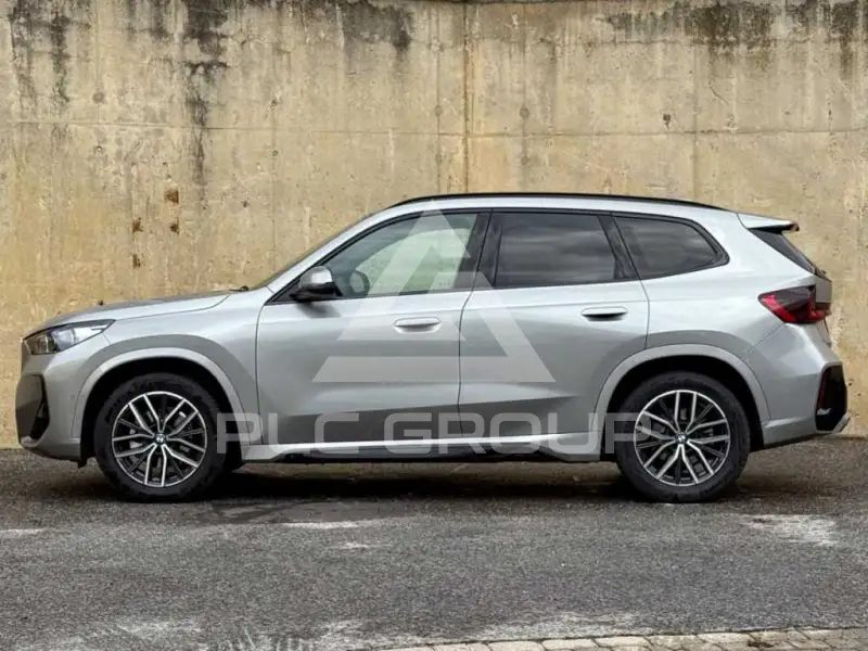 2025 BMW iX
