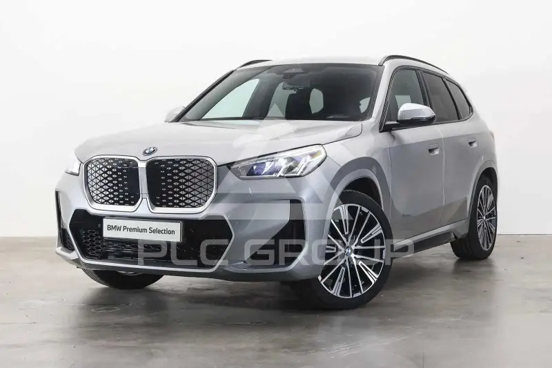 2025 BMW iX
