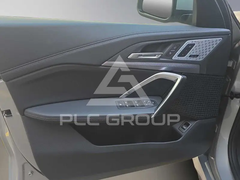 2025 BMW iX