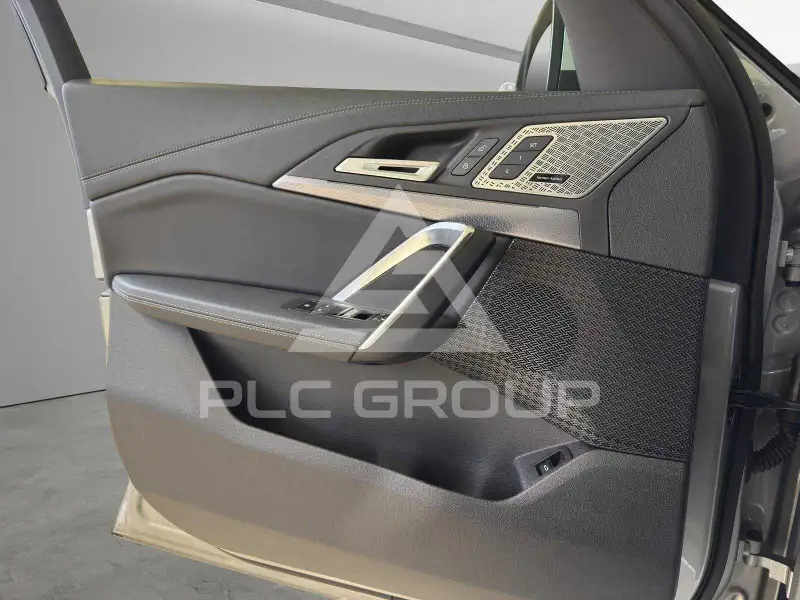 2025 BMW iX