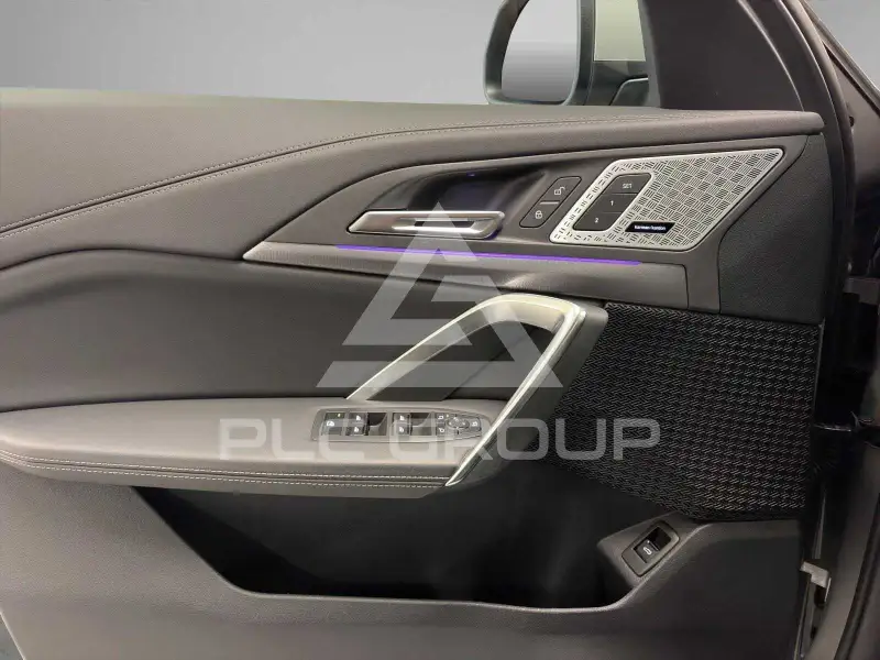 2025 BMW iX