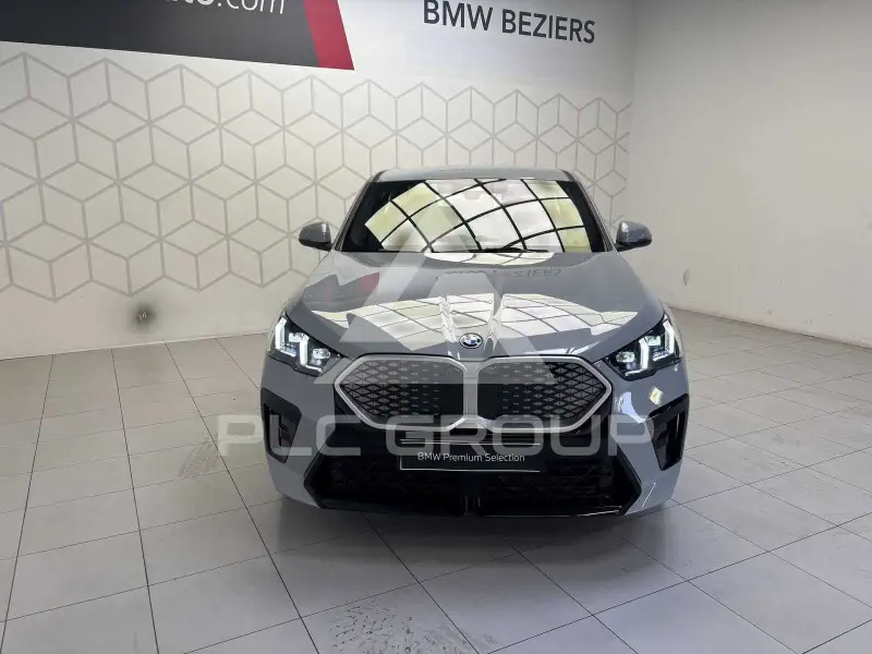 2025 BMW iX