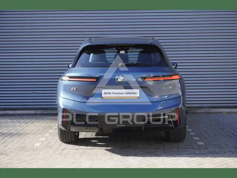 2025 BMW iX