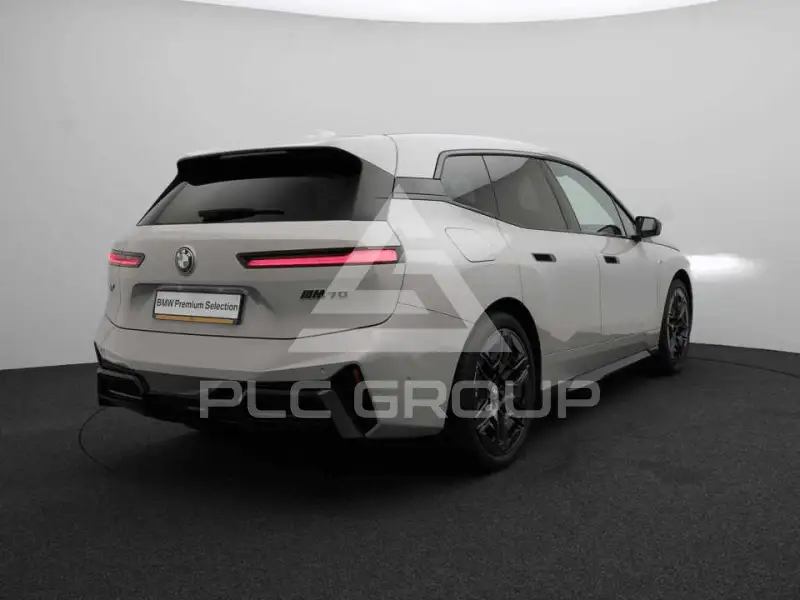 2025 BMW iX