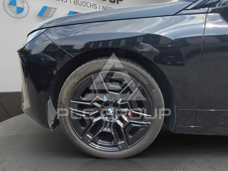 2025 BMW iX