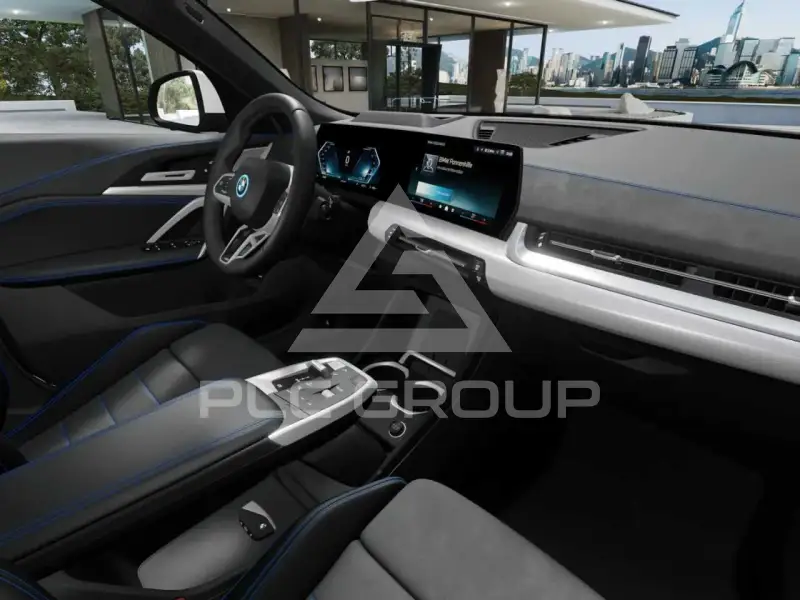 2025 BMW iX