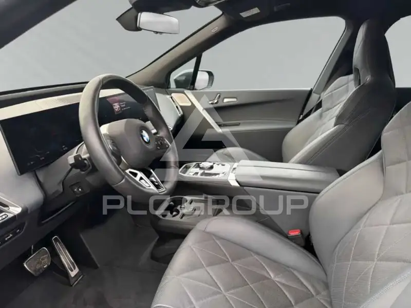 2025 BMW iX