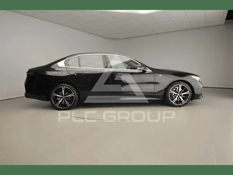 2025 BMW I5