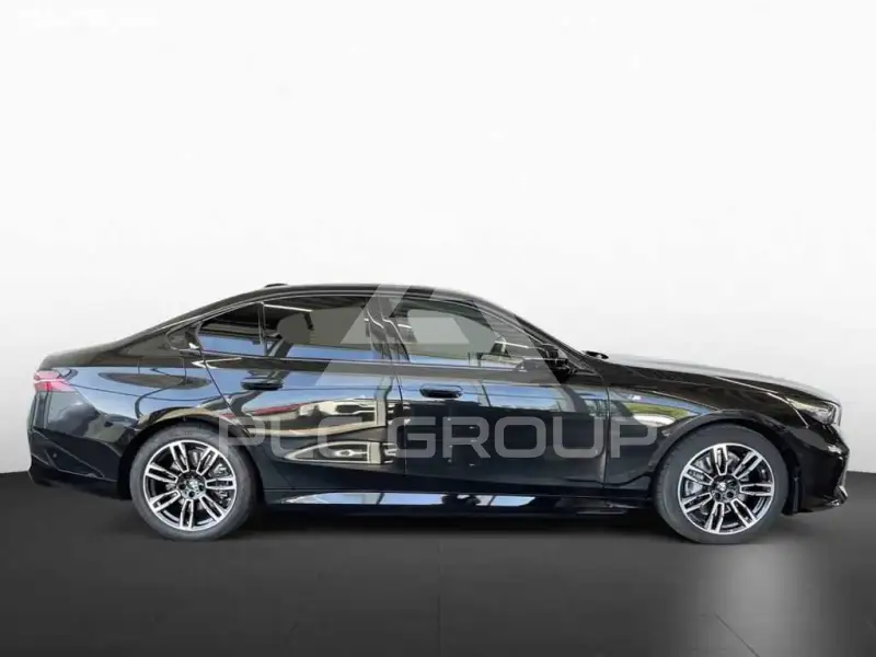 2025 BMW I5