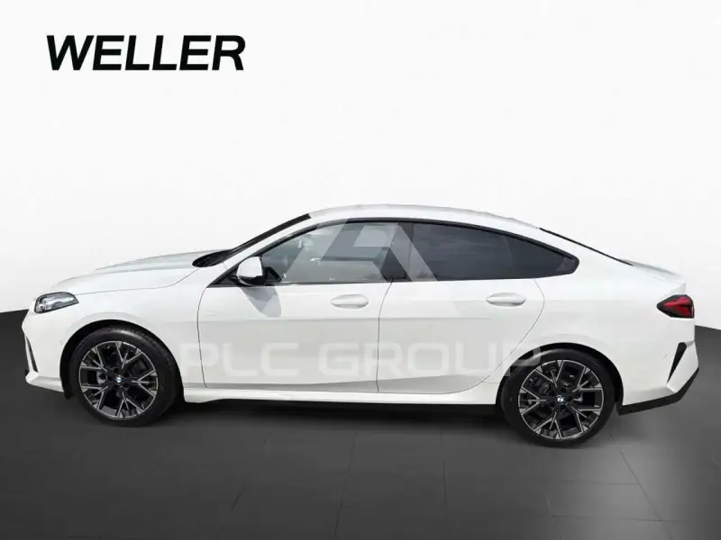 2025 BMW 218