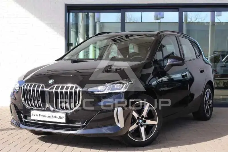 2025 BMW 218