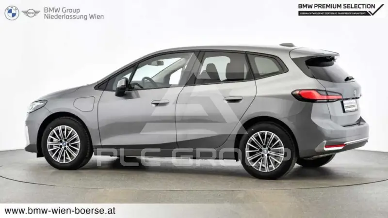2025 BMW 218