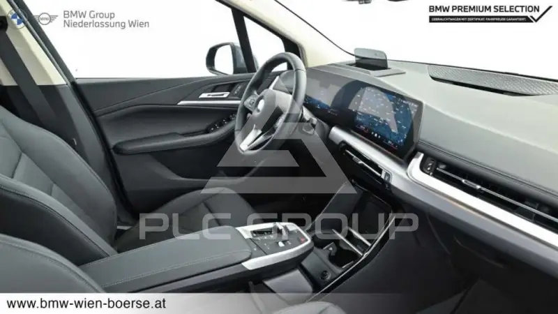 2025 BMW 218