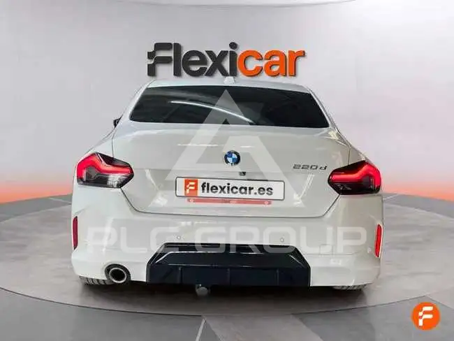 2025 BMW 218