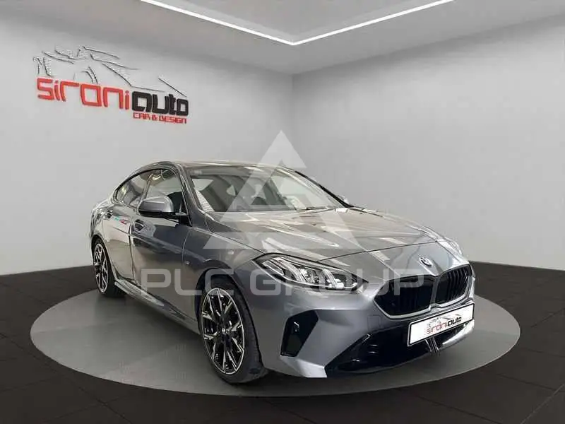 2025 BMW 218