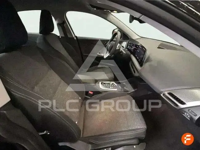 2025 BMW 218