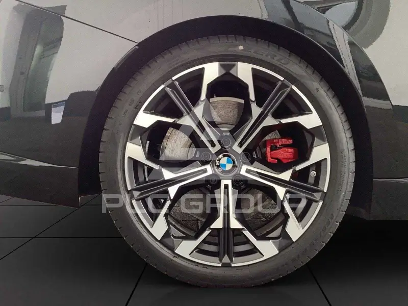 2025 BMW 218