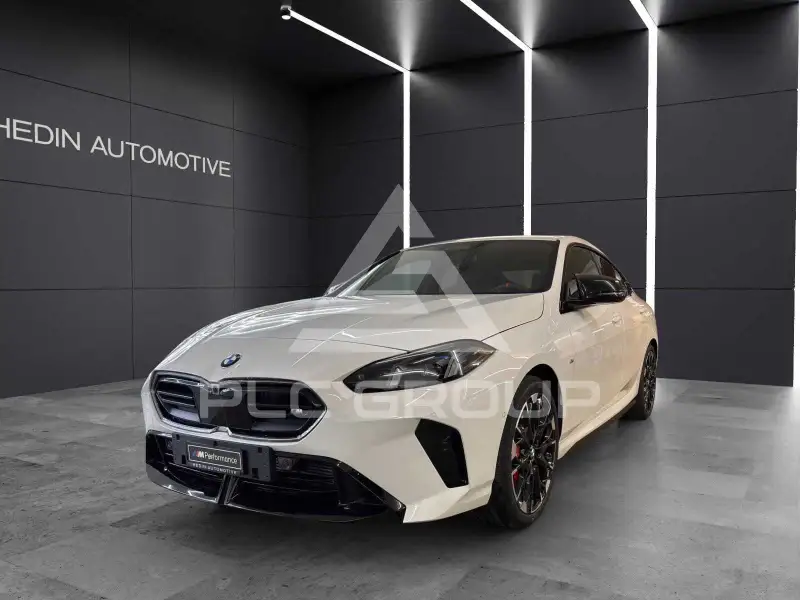 2025 BMW 218