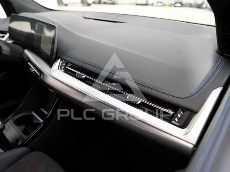 2025 BMW 218