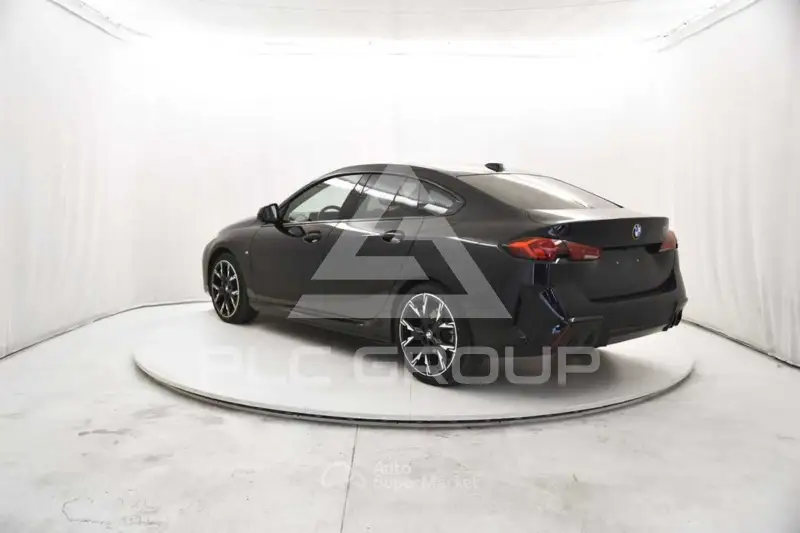 2025 BMW 218