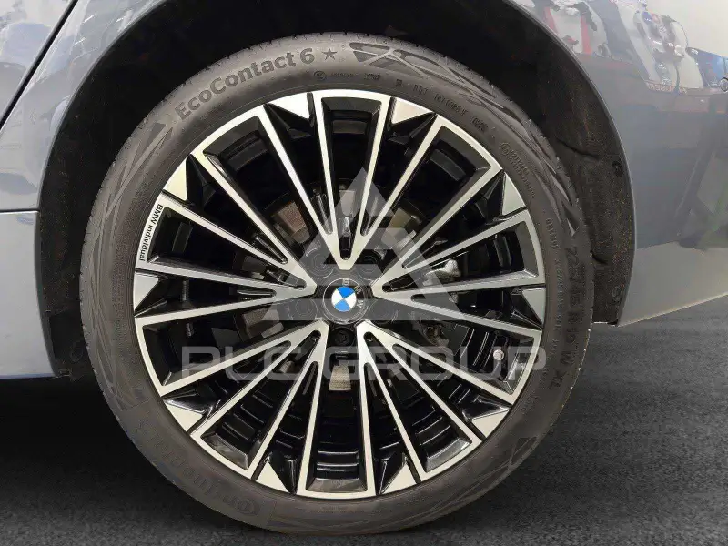2025 BMW 218