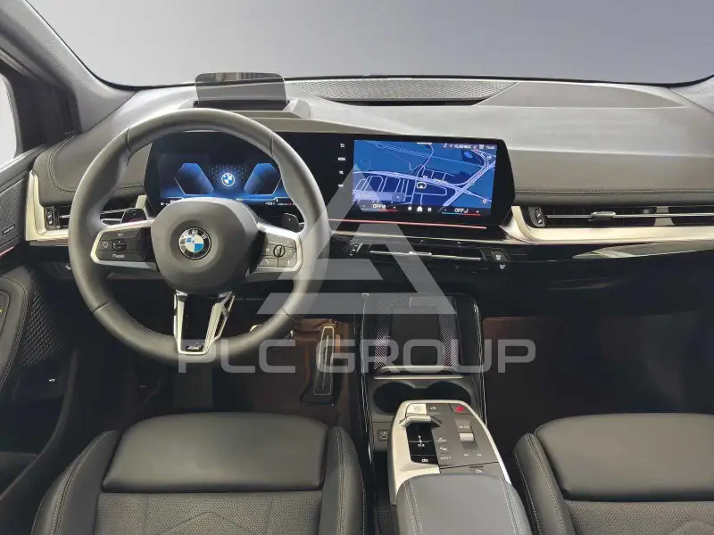 2025 BMW 218