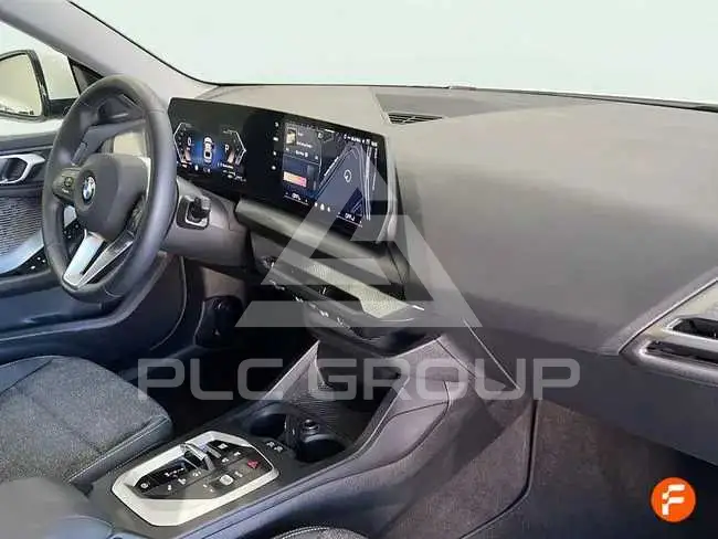 2025 BMW 218