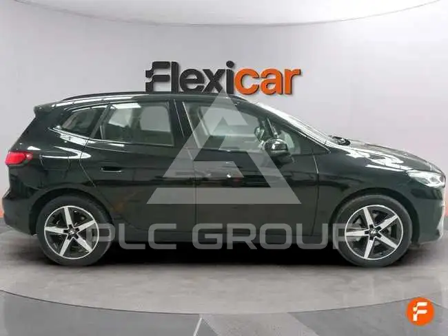 2025 BMW 218
