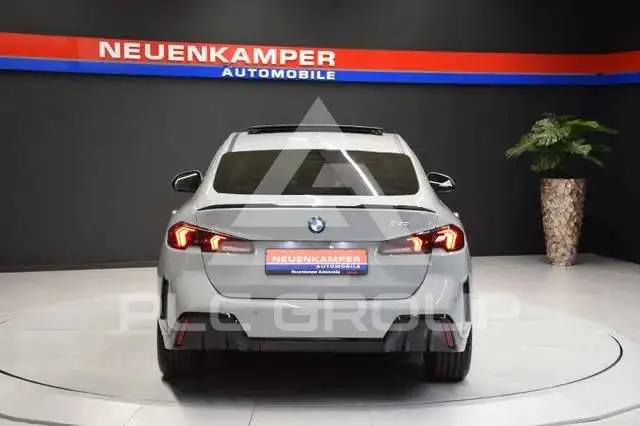 2025 BMW 218