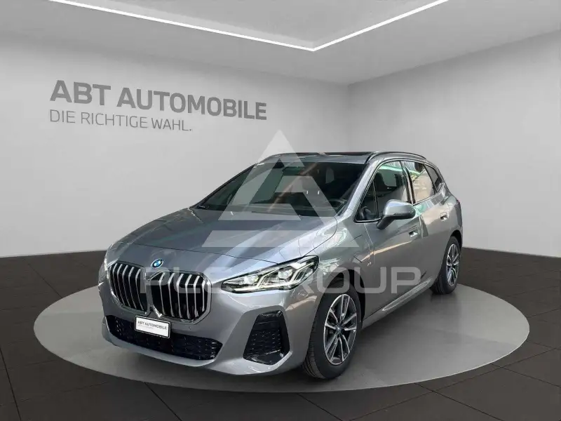 2025 BMW 218