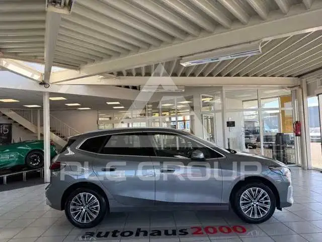 2025 BMW 218