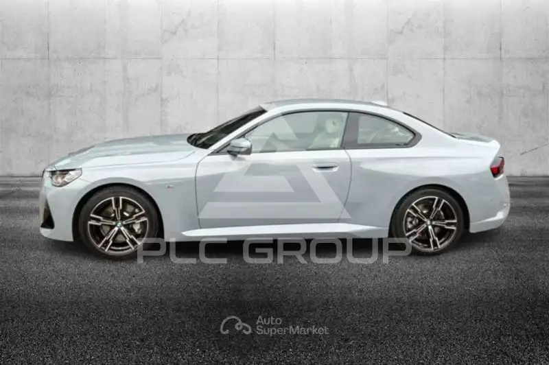 2025 BMW 218