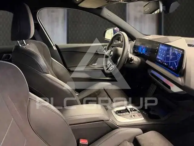 2025 BMW 218