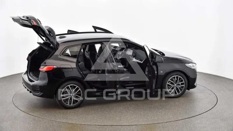 2025 BMW 218